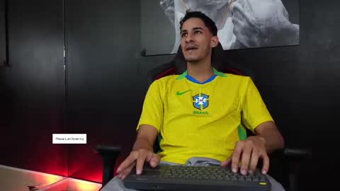 Snapshot of jakemoxley chatting on 11.16.25 JakeMoxley online show from 11.16.25