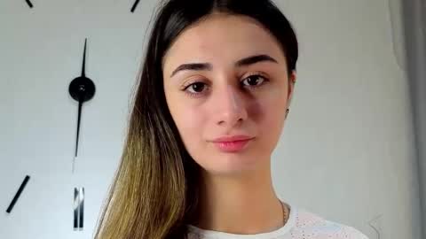 Snapshot of jaleesasahler chatting on 11.22.25 Iris online show from 11.22.25