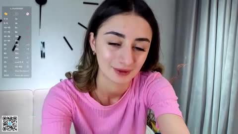 Snapshot of jaleesasahler chatting on 11.26.25 Iris online show from 11.26.25