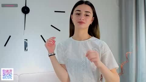 Snapshot of jaleesasahler chatting on 11.29.25 Iris online show from 11.29.25