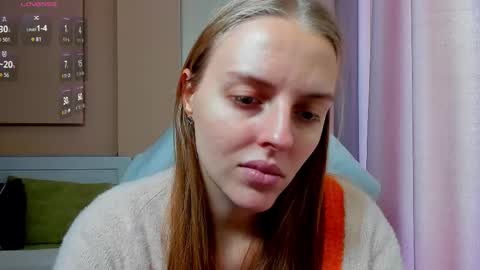 Snapshot of jam_cream chatting on 11.27.25 Sofia online show from 11.27.25