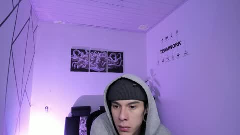 james_adamss_ online show from 12.17.25