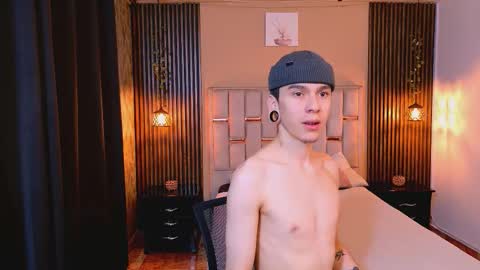 james_adamss_ online show from 03.25.26