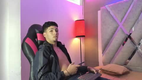 James Hill online show from 11.07.25