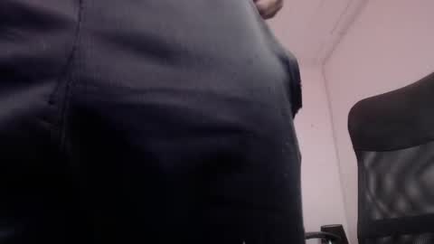 James McBoy online show from 12.04.25