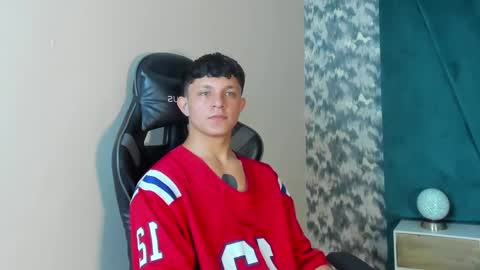 Snapshot of jamesgolden_ chatting on 02.27.25 jamesgolden_ online show from 02.27.25