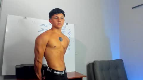 Snapshot of jamesgolden_ chatting on 10.29.25 jamesgolden_ online show from 10.29.25