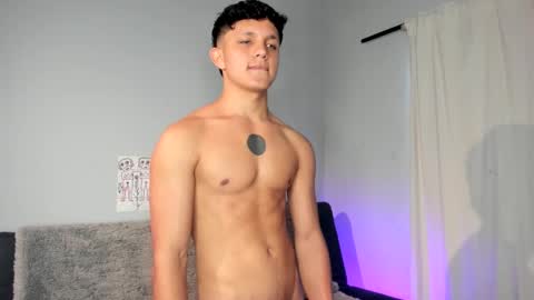 Snapshot of jamesgolden_ chatting on 11.20.25 jamesgolden_ online show from 11.20.25