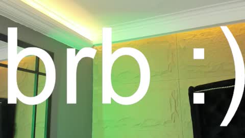 Snapshot of jamesgolden_ chatting on 11.28.25 jamesgolden_ online show from 11.28.25