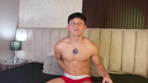 Snapshot of jamesgolden_ chatting on 11.30.25 jamesgolden_ online show from 11.30.25