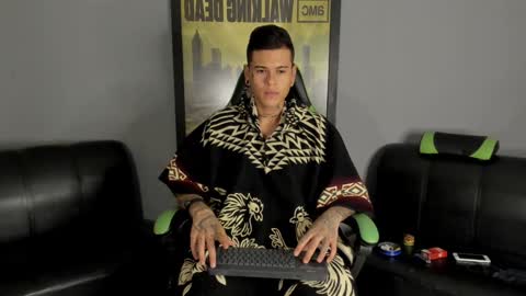 Jamesinked  online show from 01.03.25