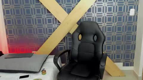 Jamesinked  online show from 01.07.25