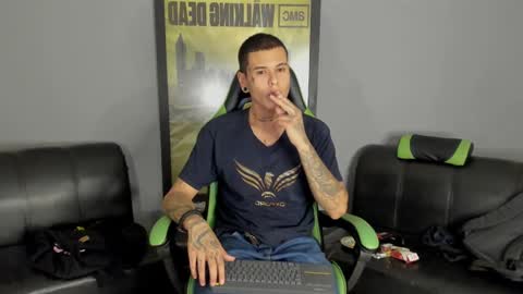 Jamesinked  online show from 01.12.25