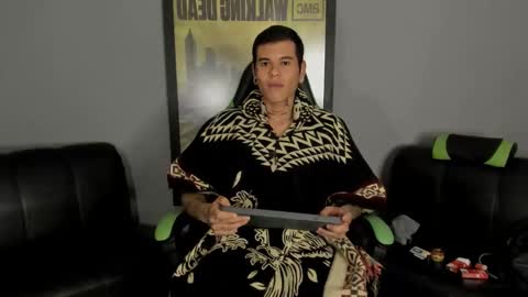 Jamesinked  online show from 02.16.25