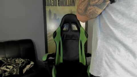 Jamesinked  online show from 02.27.25