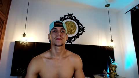 Snapshot of jamess__brown chatting on 11.14.25 James Brown online show from 11.14.25