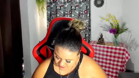 Snapshot of jan_milkhot chatting on 12.06.24 jan_milkhot online show from 12.06.24