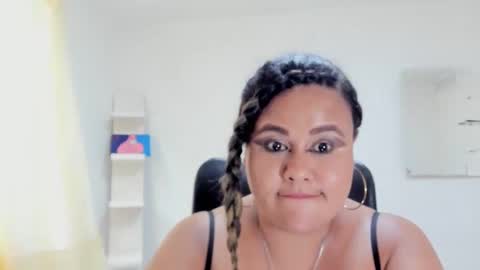 Snapshot of jan_milkhot chatting on 02.06.25 jan_milkhot online show from 02.06.25