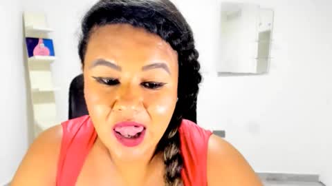 Snapshot of jan_milkhot chatting on 11.15.25 jan_milkhot online show from 11.15.25