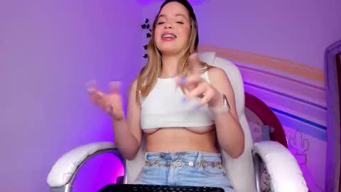 Snapshot of jana_parissi chatting on 11.20.25 Jana online show from 11.20.25