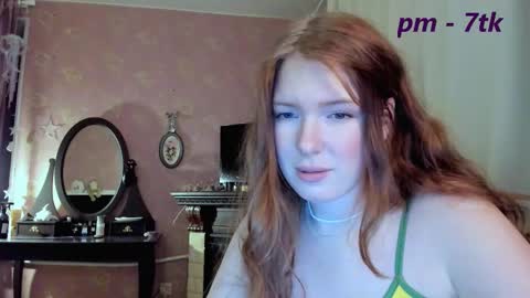 Snapshot of jane_and_star chatting on 03.03.25 Star online show from 03.03.25