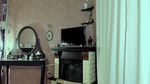 Snapshot of jane_and_star chatting on 03.11.25 Star online show from 03.11.25