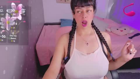 Snapshot of jane_atwood_ chatting on 09.10.25 Jane Atwood online show from 09.10.25