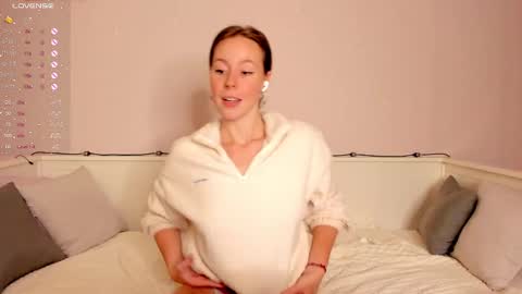 Jane Danels online show from 03.12.25