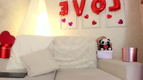 Snapshot of janecullen chatting on 02.13.25 JANE online show from 02.13.25