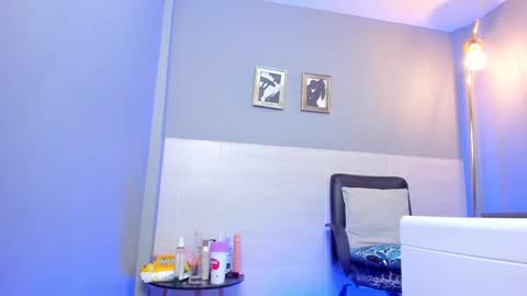 Snapshot of janecullen chatting on 03.05.25 JANE online show from 03.05.25