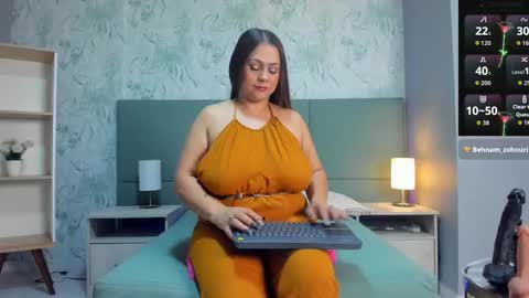 Snapshot of janecullen chatting on 09.14.25 JANE online show from 09.14.25