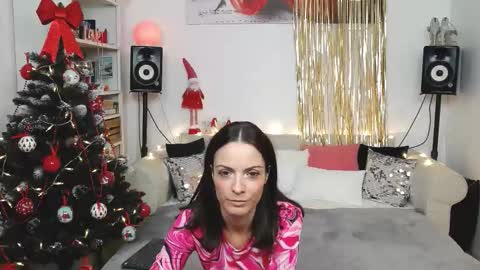 Snapshot of janedejay chatting on 11.30.25 JaneDejay online show from 11.30.25