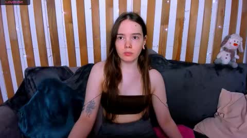 Snapshot of janenichols chatting on 01.06.26 Jane online show from 01.06.26