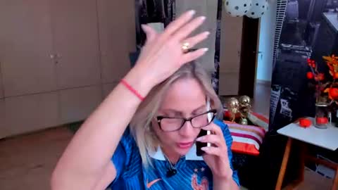 Snapshot of janeturner chatting on 06.22.26 JANE TURNER MILF online show from 06.22.26