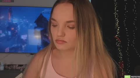 Hi Im Alice and here youll find something online show from 04.16.26