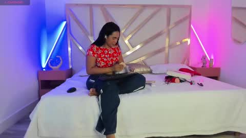 Janna online show from 10.31.25