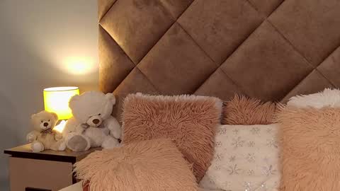 Snapshot of jaquelinemerlot chatting on 12.12.24 jaquelinemerlot online show from 12.12.24