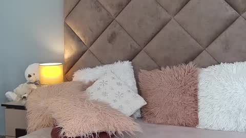 Snapshot of jaquelinemerlot chatting on 01.06.25 jaquelinemerlot online show from 01.06.25