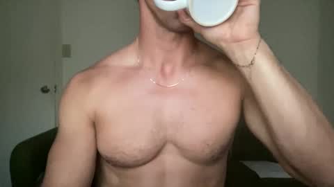 Snapshot of jared_cam chatting on 05.12.26 jared_cam online show from 05.12.26