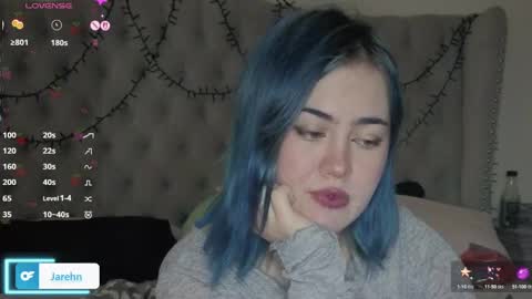 Snapshot of jarehn chatting on 09.23.25 Jaren online show from 09.23.25
