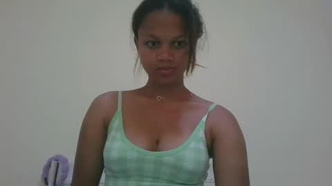 Snapshot of jarevava chatting on 10.06.25 Jarevava online show from 10.06.25