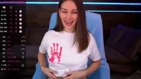 Snapshot of jasmin_james_ chatting on 01.11.25 Jasmin online show from 01.11.25