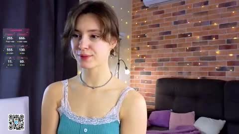 Snapshot of jasmindoroti chatting on 11.26.25 Chloe online show from 11.26.25