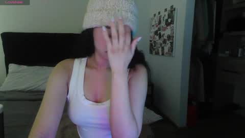 Snapshot of jasmine_019 chatting on 05.29.26 J- next transmission december 4 online show from 05.29.26