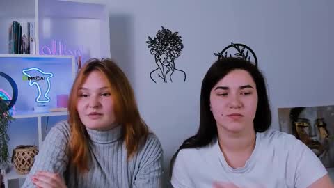 Snapshot of jasmine_eyes chatting on 02.19.26 jasmine_eyes online show from 02.19.26