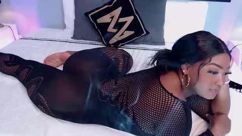 Instagram jasminecampbell1  online show from 03.26.26