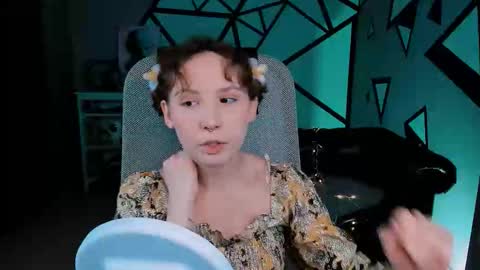 Snapshot of jasminemilko chatting on 11.19.25 Jasmine online show from 11.19.25