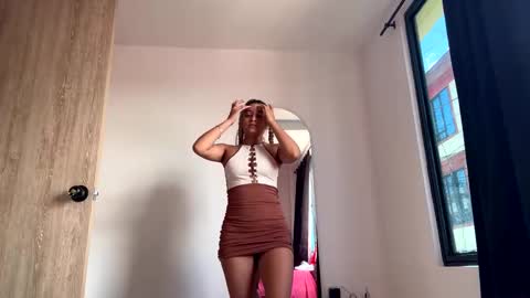 Snapshot of jasminneblair chatting on 04.11.26 Jasminne online show from 04.11.26