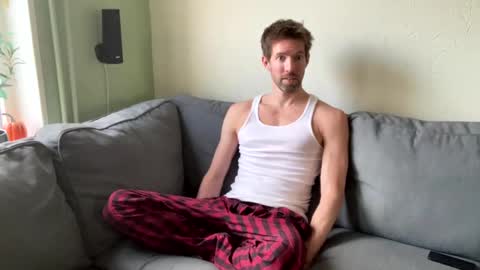 Snapshot of jasonberg29 chatting on 12.28.24 Jason online show from 12.28.24