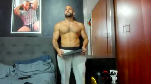 Snapshot of jasonmartiinez chatting on 12.07.24 online show from 12.07.24